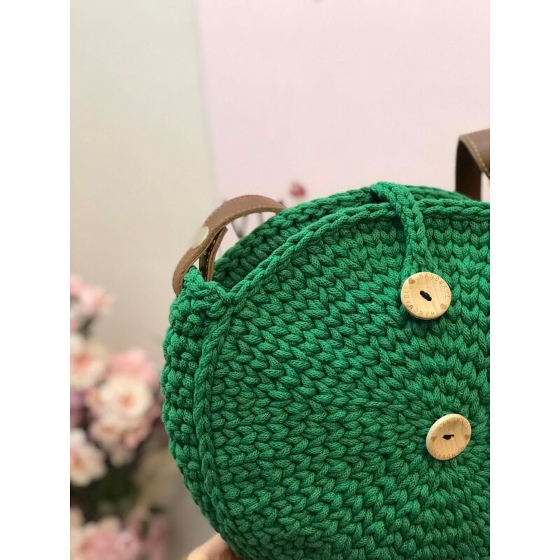 Kézzel készített horgolt zöld kerek táska műbőr füllel