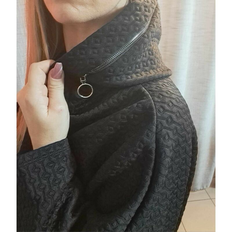 Nyomott mintás zsebes kapucnis pulóver fekete