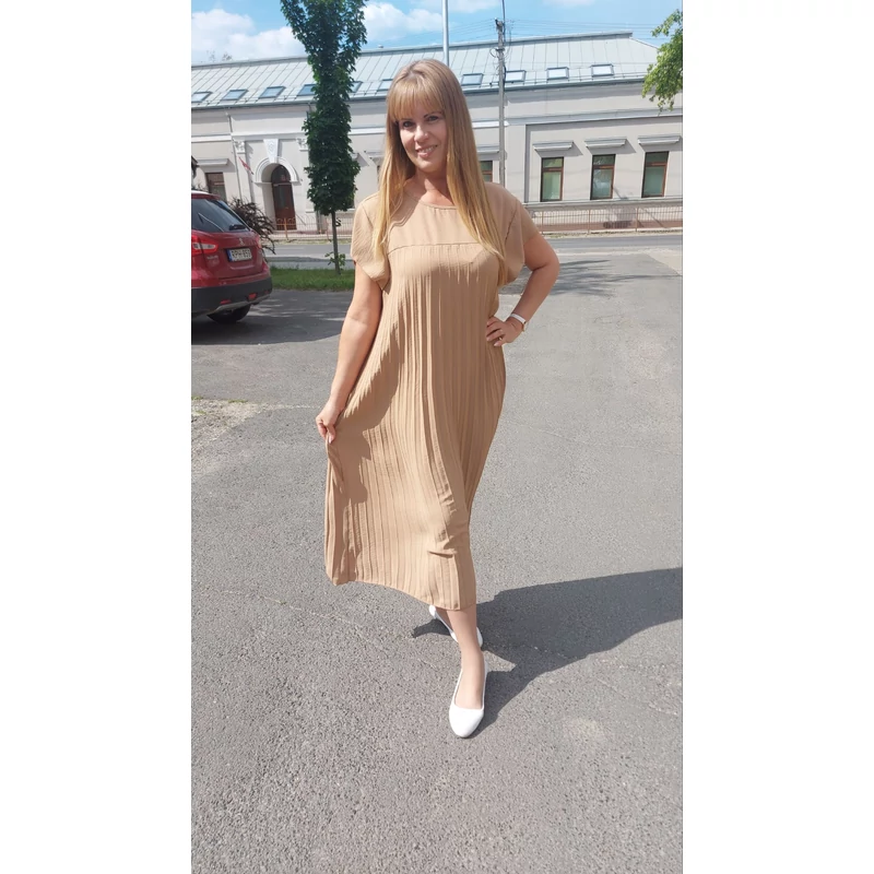 Pliszírozott maxi ruha barna