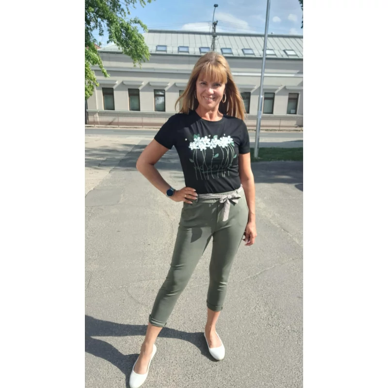 Gumis derekú zsebes nadrág megkötővel khaki